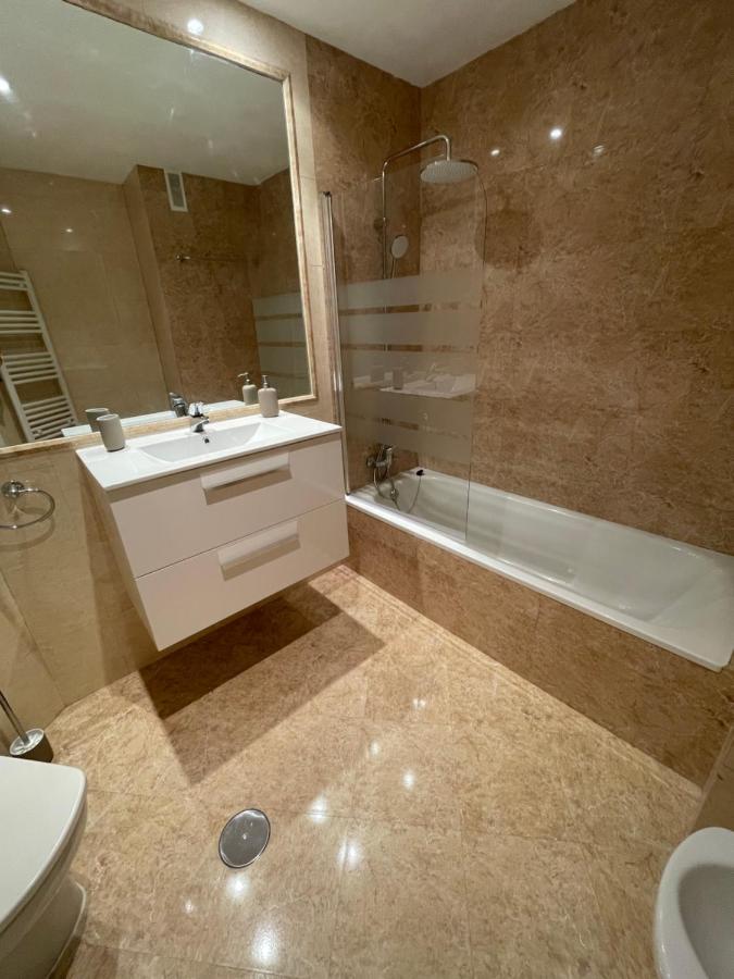 Arizonica Suites Chamartin Madrid Exterior photo
